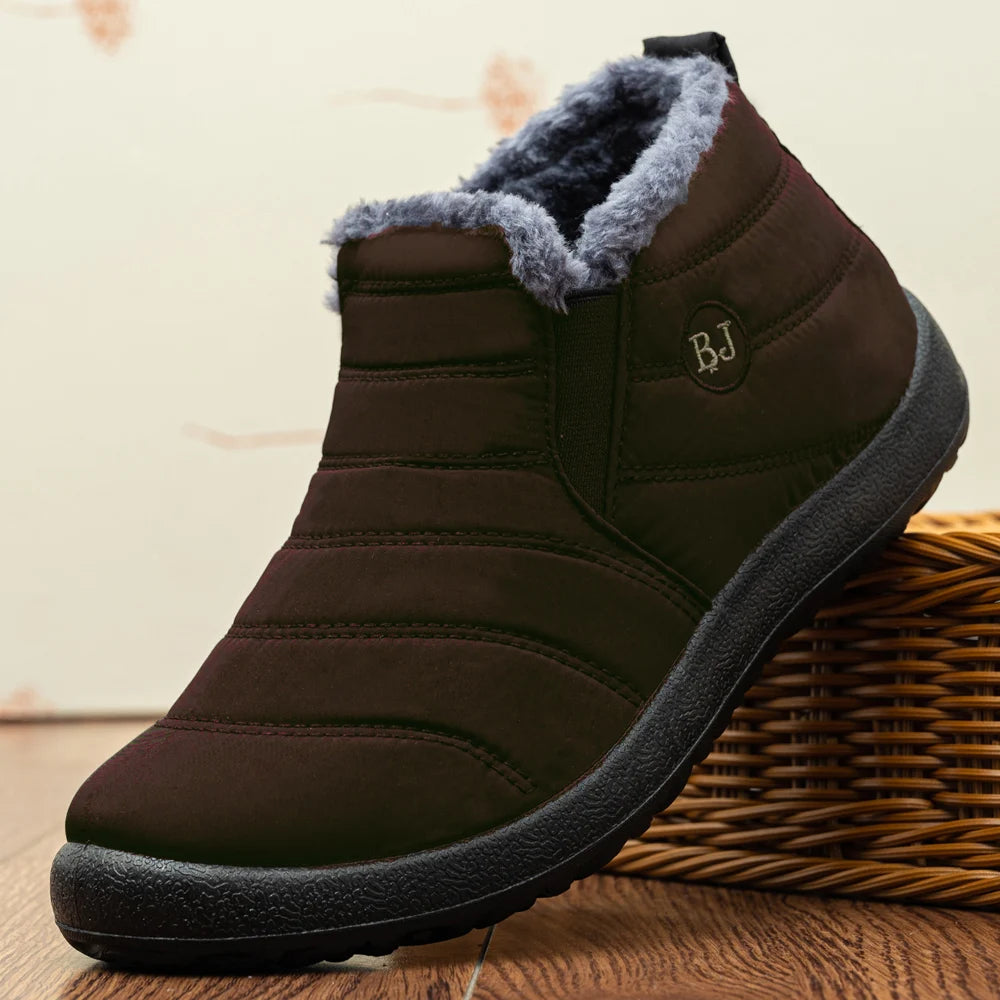 Hommes bottes imperméables bottes d'hiver bottes de neige légères fourrure chaude hommes chaussures grande taille 47 unisexe bottines sans lacet chaussures décontractées