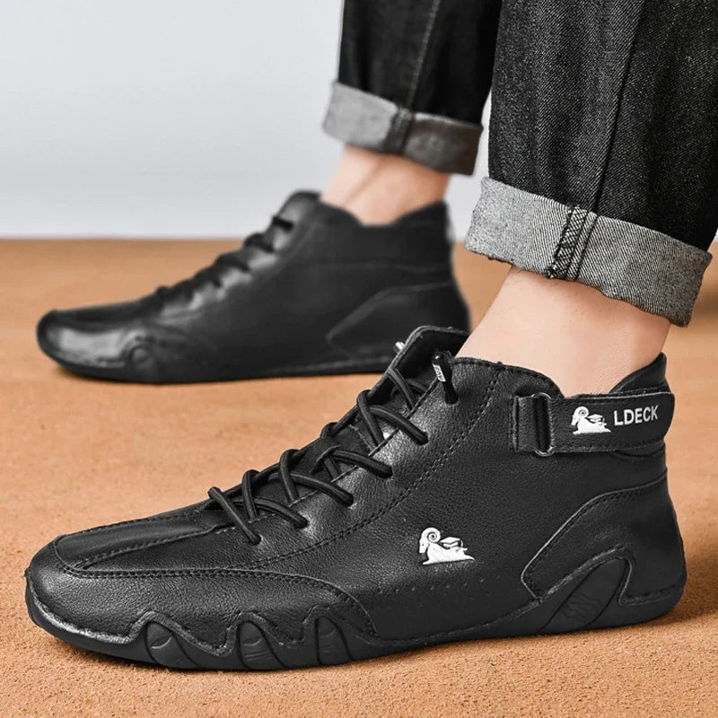 Chaussures de marche en cuir pour hommes, nouvelles bottes de luxe décontractées pour l'extérieur, baskets montantes à la mode, chaussures romaines, bottes de moto, 2025