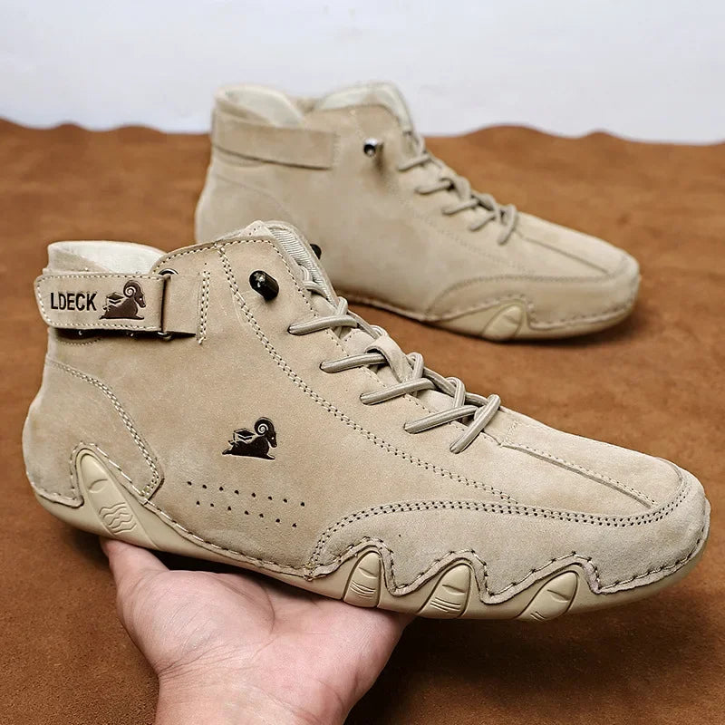 Chaussures de marche en cuir pour hommes, nouvelles bottes de luxe décontractées pour l'extérieur, baskets montantes à la mode, chaussures romaines, bottes de moto, 2025